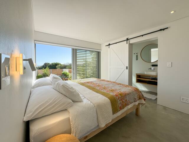 Scarborough Beach House * NEW * apartment gallery image 3