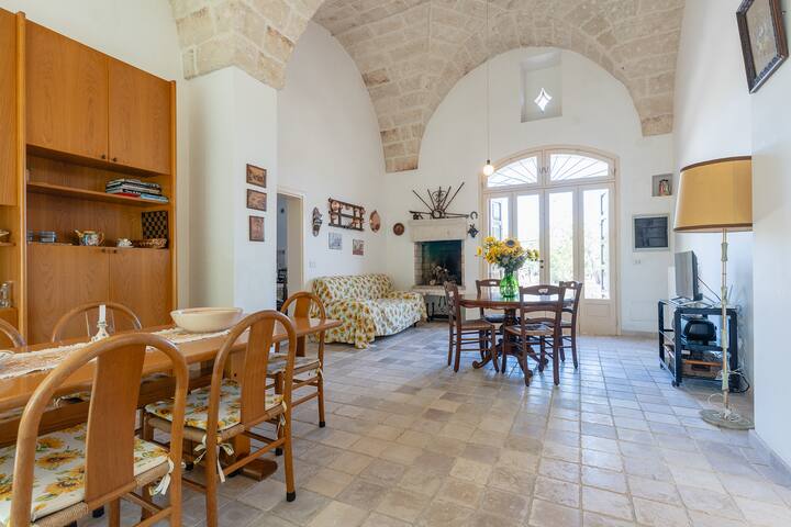 Casale Eucalipto, un uliveto a Monopoli gallery image 4