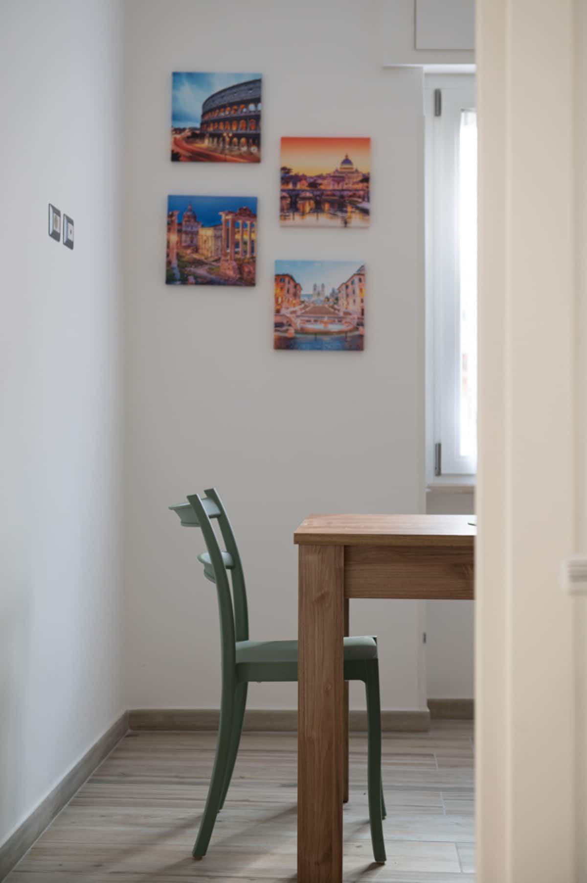 Cozy Apartment "Vacanze Romane Tuscolana — Zona pranzo 3 | Roma