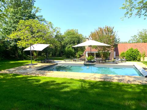 Stylish architect house with AC and pool