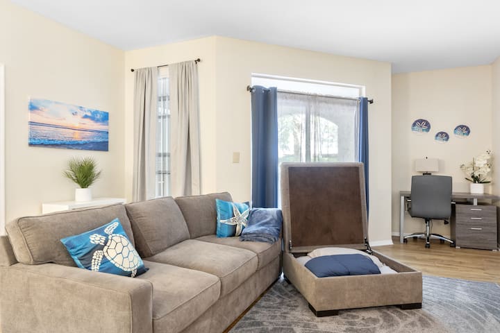 Lovely 2 Beds Condo Heated Pool. - Clearwater, FL