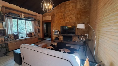 Successful Airbnb property: Hydro & Romance in Dolce Montagna - Chalet 1 in Santo Antônio Do Pinhal