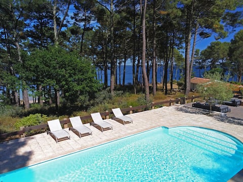 Beautiful villa with lake view.