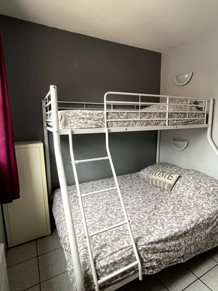 საძინებელი 1