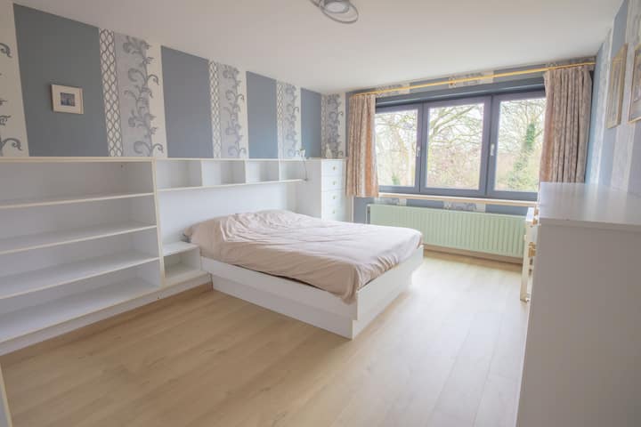 საძინებელი 1