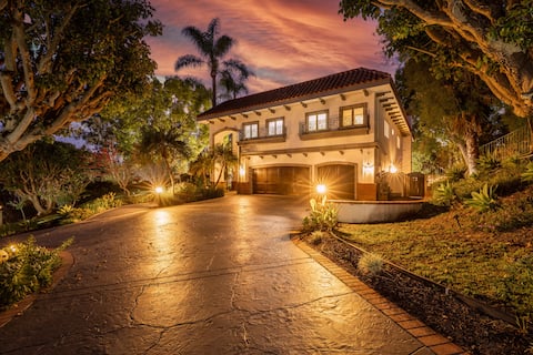 Exquisite Spanish Villa Retreat • Pool • Sauna