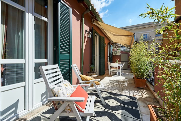 La Dolce Vita Rooftop Suite gallery image 4