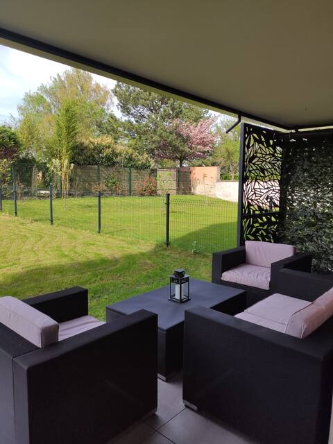 New garden apartment near tourist center