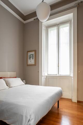 Eccellente, 4 camere, 160 mq a 450 m dalla metro gallery image 2