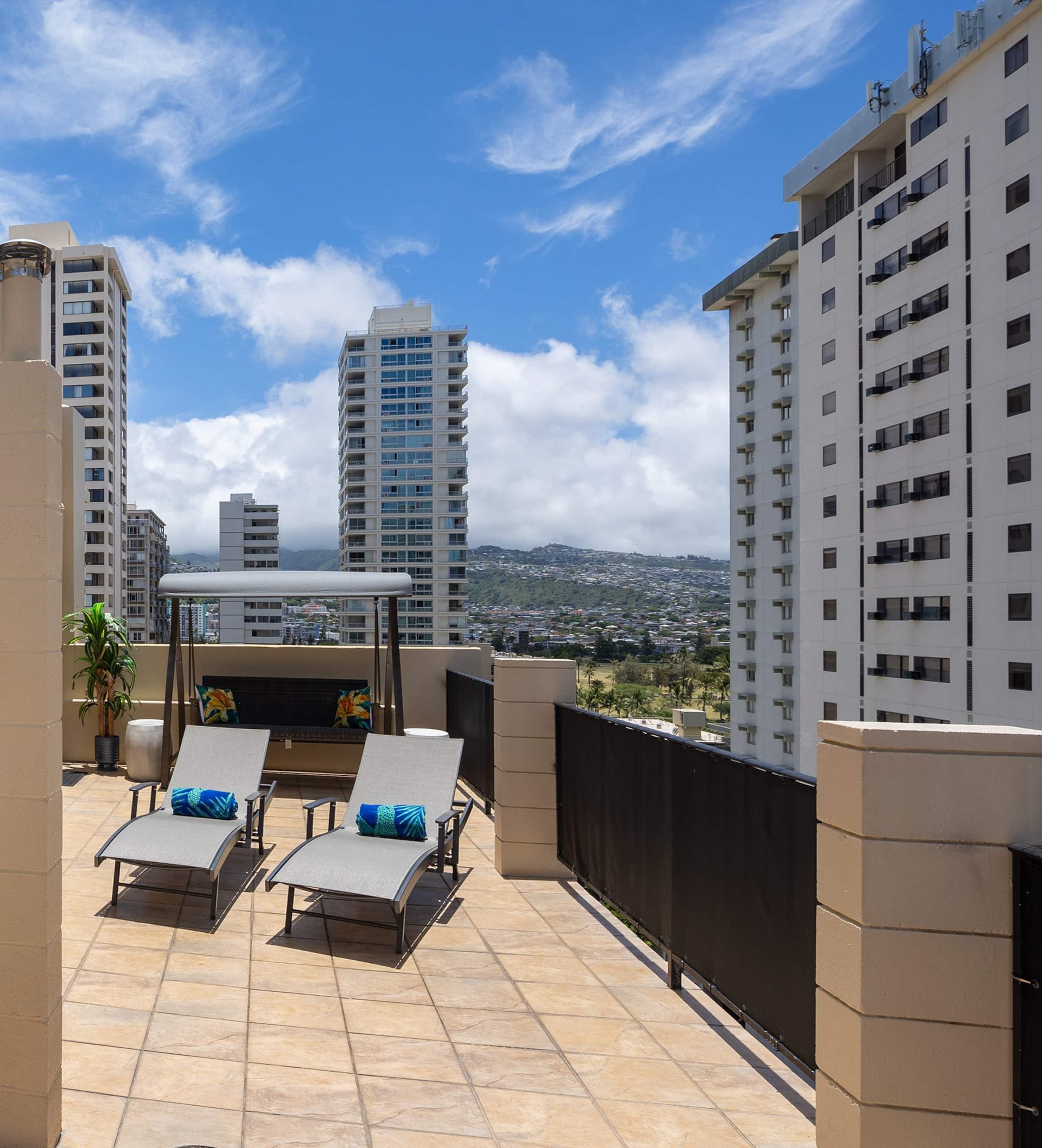 3-Minute Walk to Beach, Free Parking/Pool/Wi-Fi - Image 34