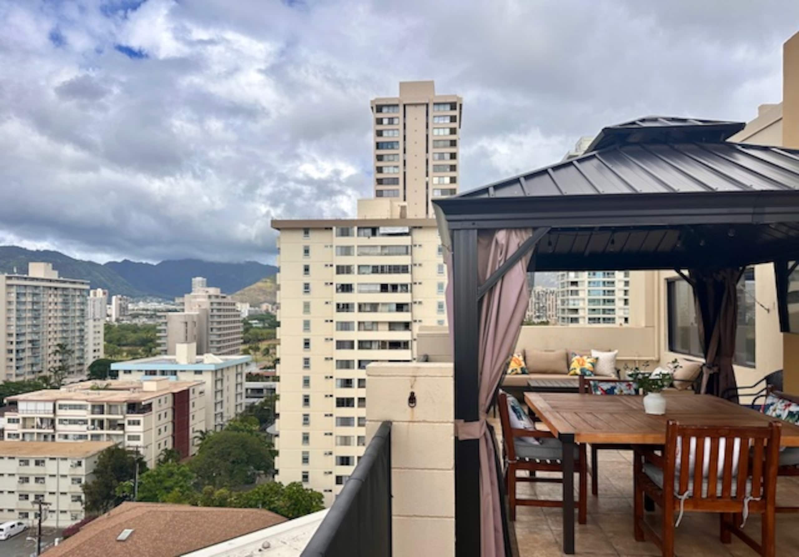 3-Minute Walk to Beach, Free Parking/Pool/Wi-Fi - Image 29
