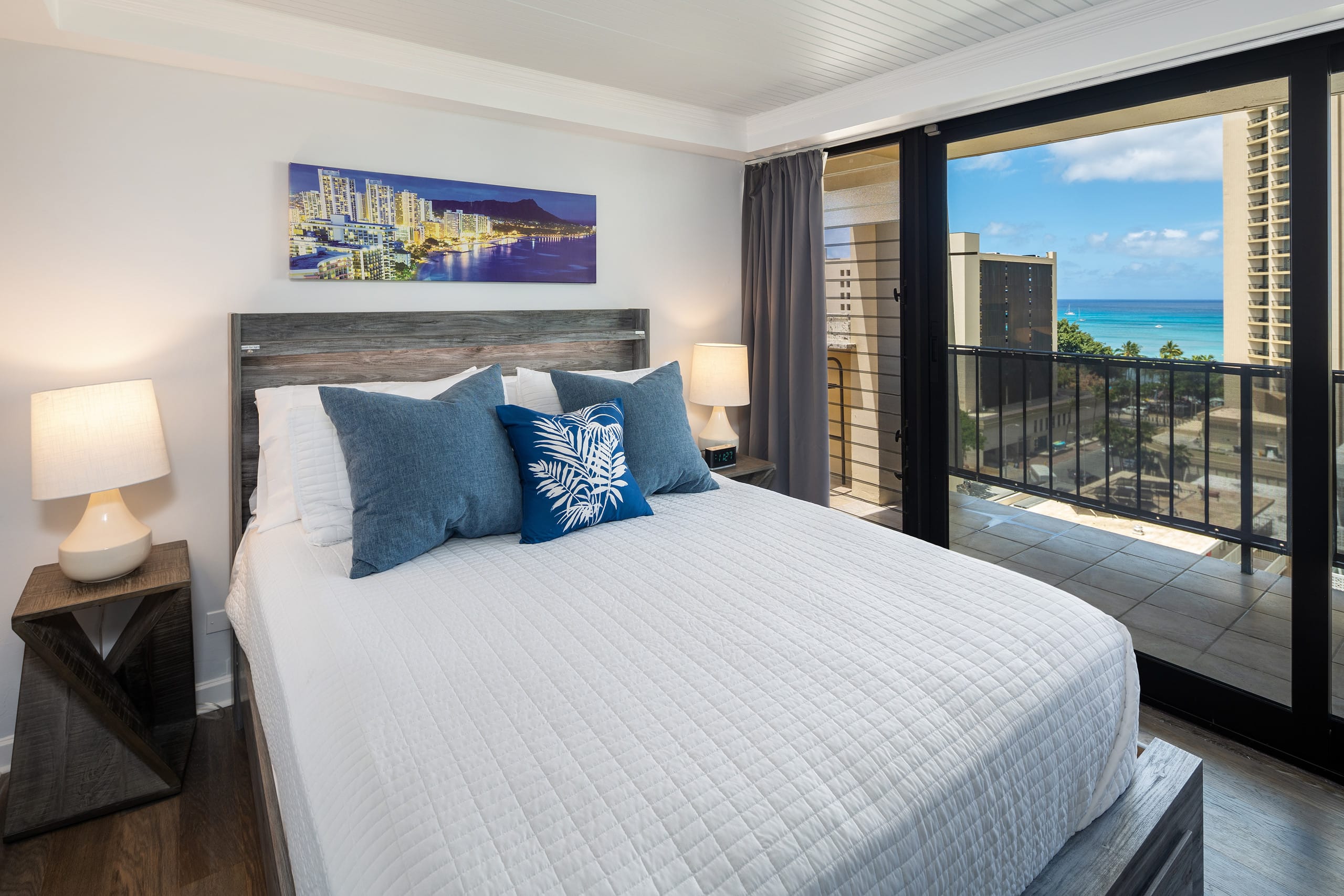 3-Minute Walk to Beach, Free Parking/Pool/Wi-Fi - Image 15