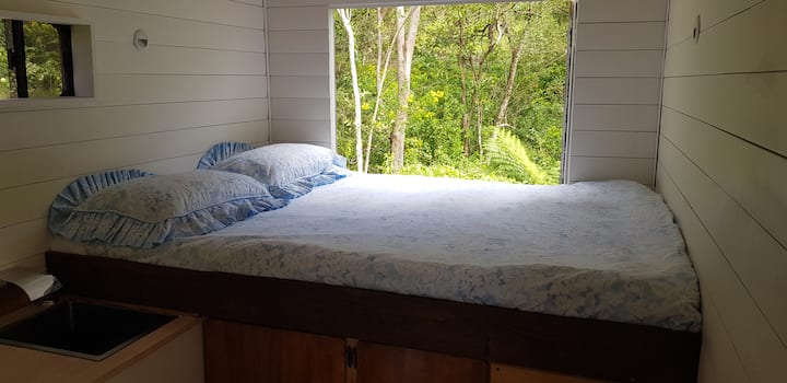 Paddock Shack Coolangatta 20 Mins
Brisbane 1.5 Hr - Gold Coast