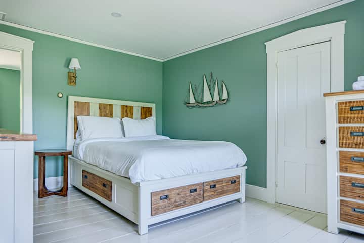 Aðalhús - Svefnherbergi nr.3 (hæð #2)