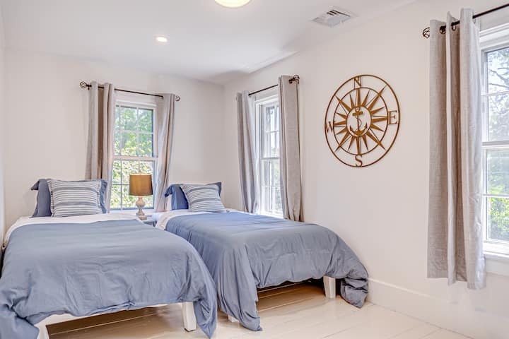 Aðalhús - Svefnherbergi nr.4 (hæð #2)