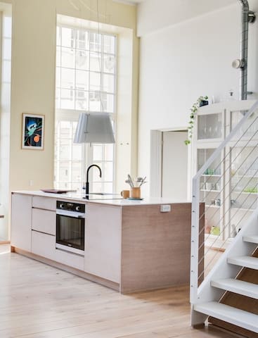 Unik lejlighed med privat have