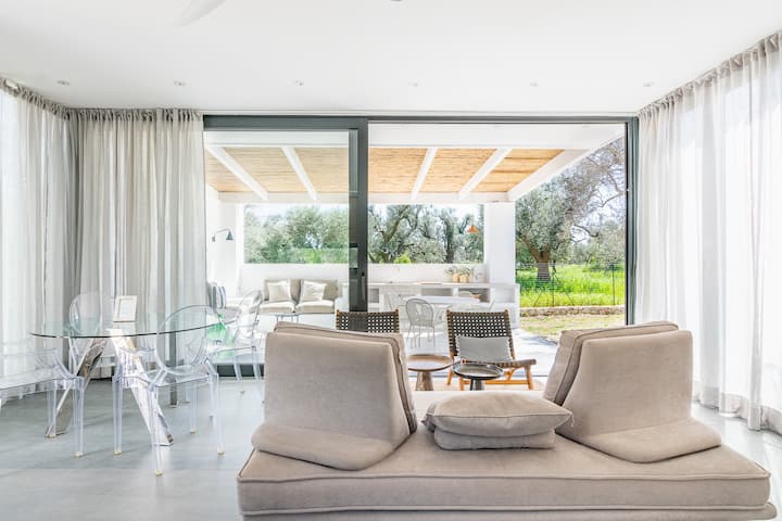 Villa With Pool And Beautiful Outdoor Space - San Vito dei Normanni