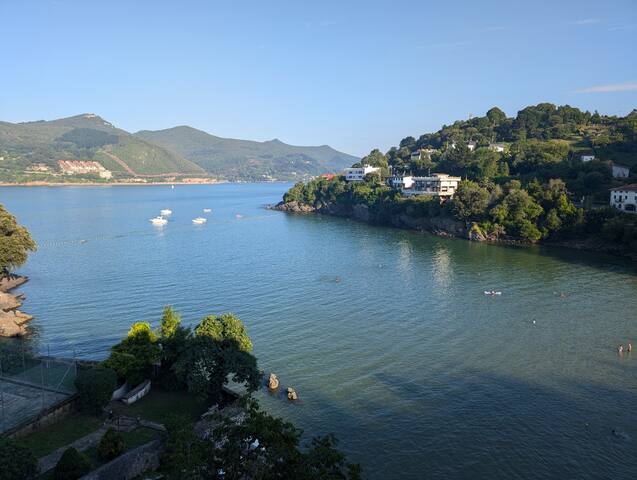 El Mirador Panorámico de Mundaka (garaje y cuna) gallery image 4