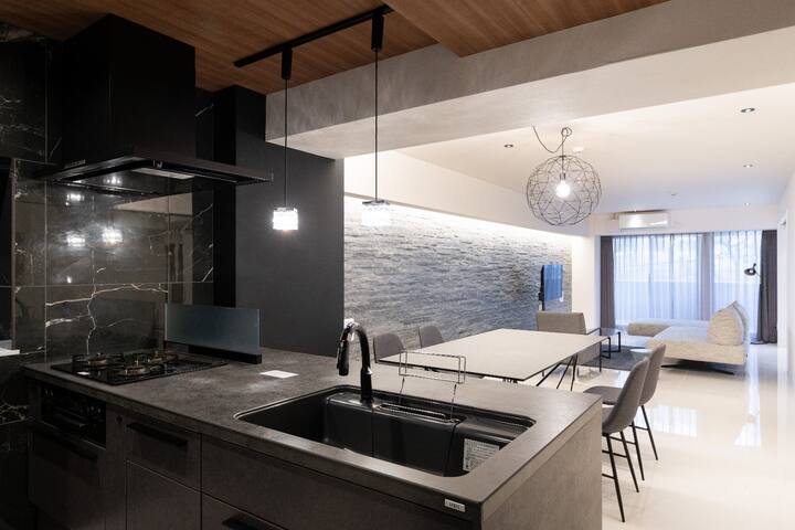 【92 sqm/2LDK】Suite Room /Built in 2022/Akasaka gallery image 2