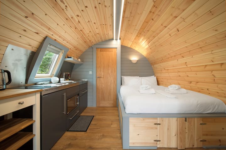 Grand Luxury Beach Pod - Fort William