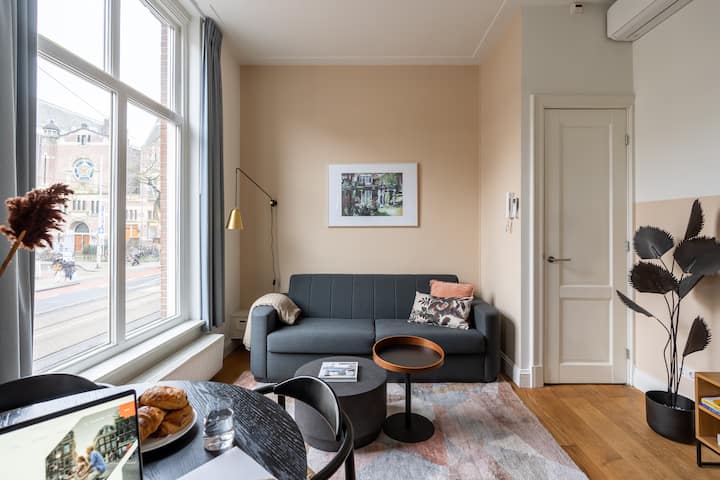 Numa | Large 1 Bedroom Apartment With Sofa Bed - Amsterdam