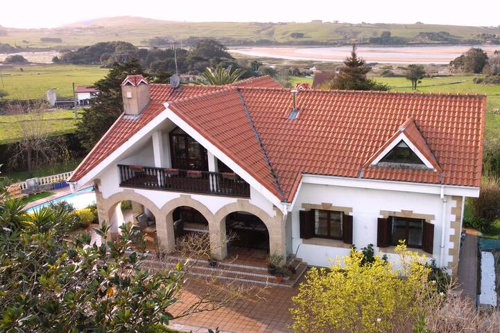 La Machina Santander managed Airbnb listing 2