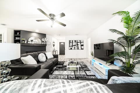 Discounted|Large yard| Fire Pit| Gig Wi-Fi|King bd