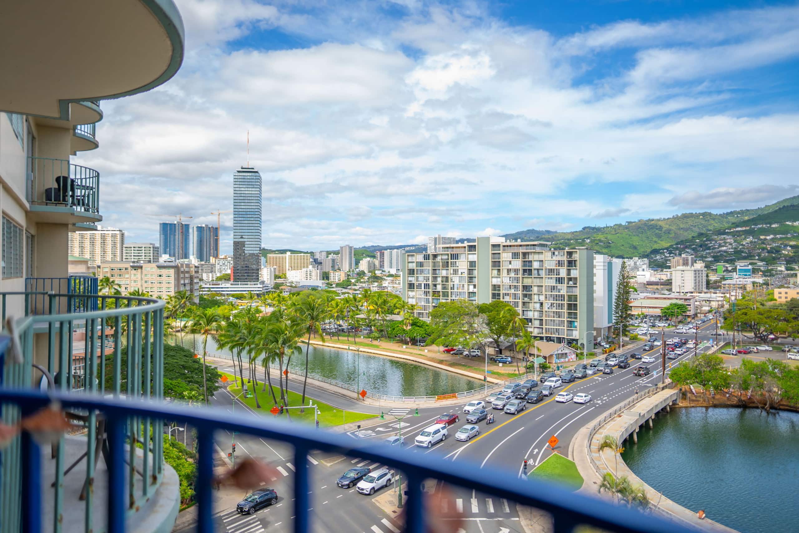 Aloha  Breeze Cozy  2brd Waikiki Parking View - Image 38