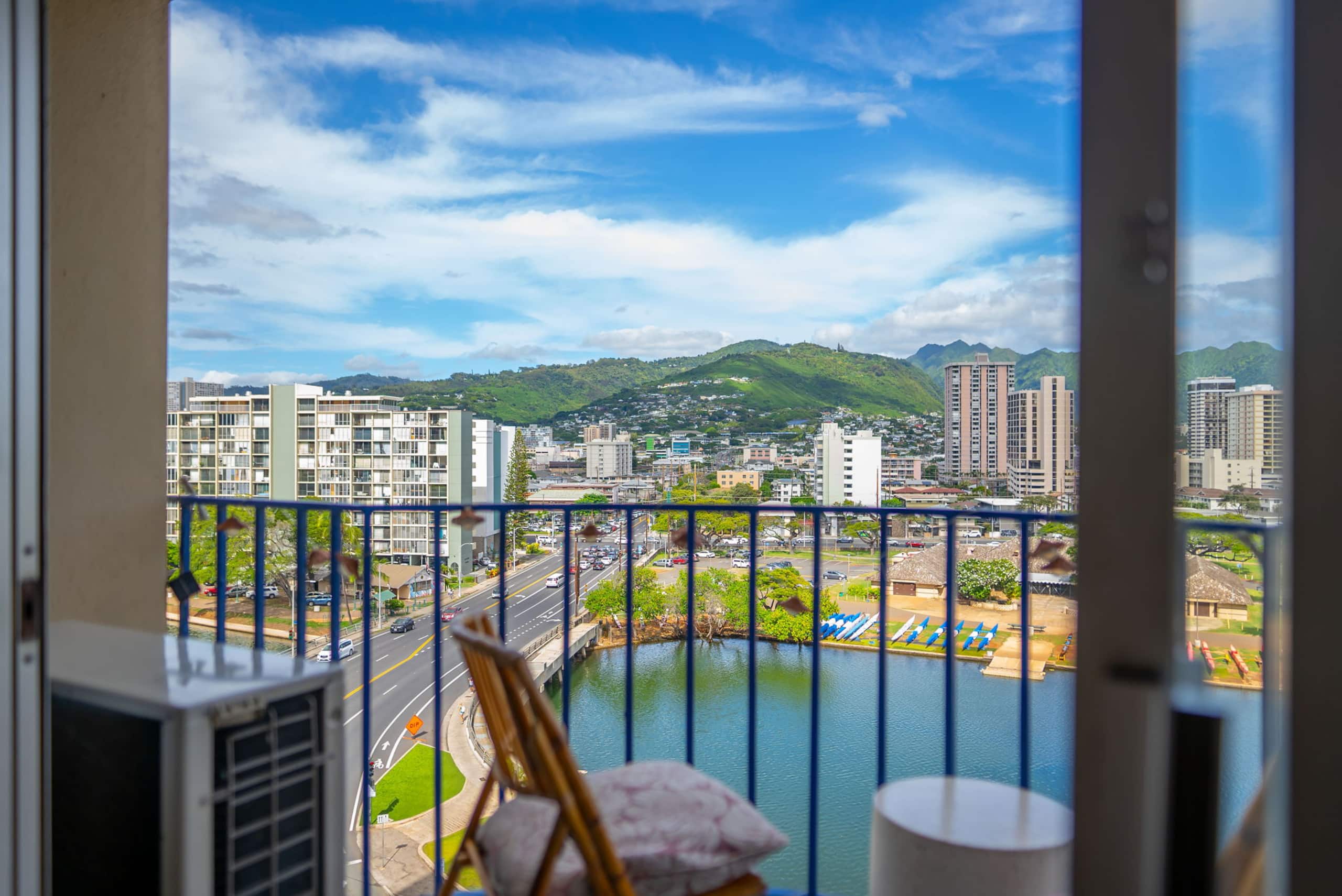 Aloha  Breeze Cozy  2brd Waikiki Parking View - Image 37