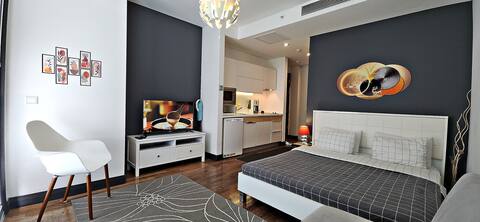 Comfortable Safe Luxury Apartment