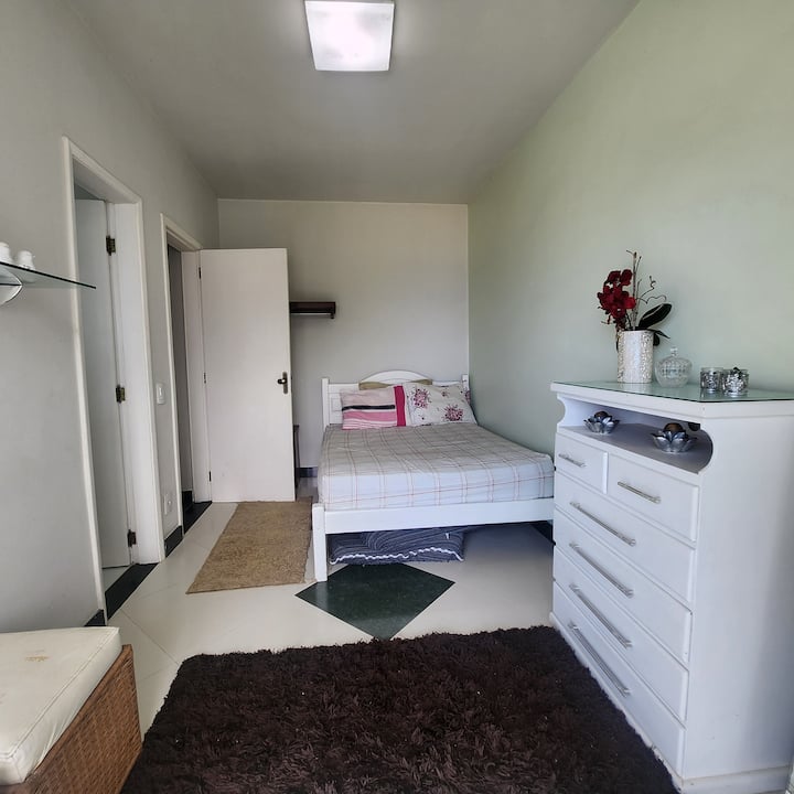 საძინებელი 4