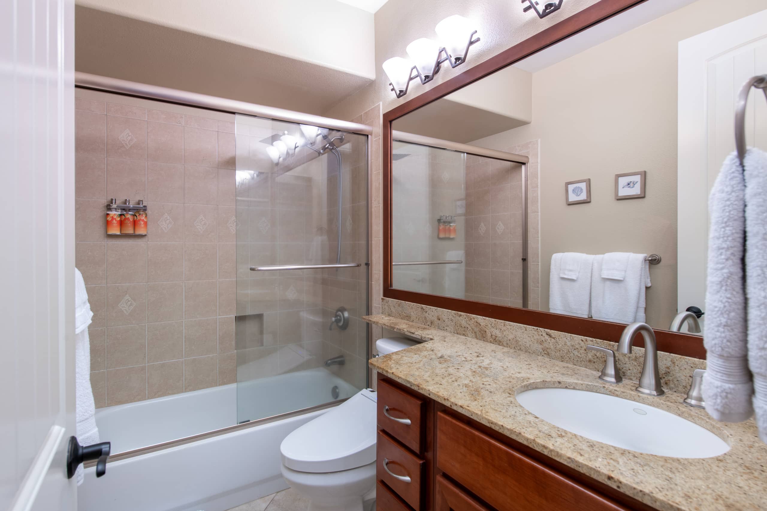 Home in Waimea · ★5.0 · 3 bedrooms · 3 beds · 3 baths - Image 18