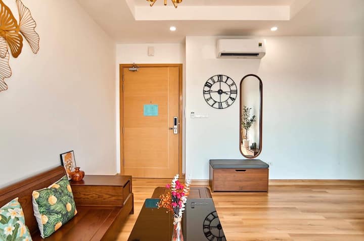 Amazing Seaview 1br, High Balcony, Downtown By Tye - Vietnam