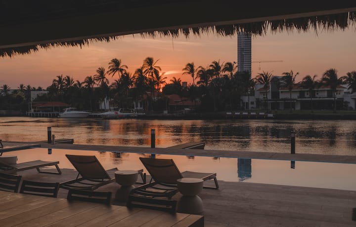 Between the Sea and the River · Terrace and Infinity Pool