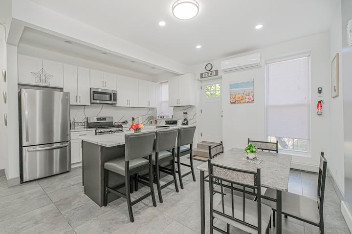 Luxury 3BE/3BA Duplex in Brooklyn/Few min to NYC gallery image 4