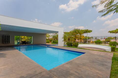 Fully equipped house with pool