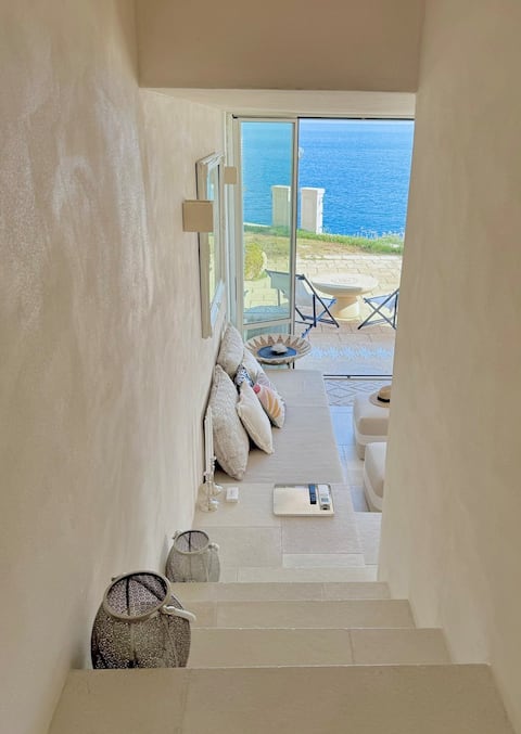 Proprietà Airbnb di successo: Elegant Seafront House, Direct Access - Salento a Santa Cesarea Terme