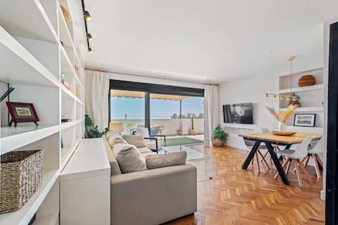 Successful Airbnb property: Pedregalejo's deep sea in Pedregalejo