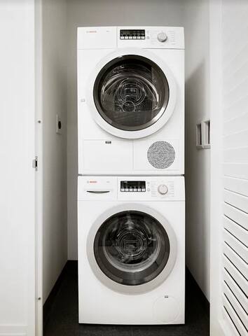 Luxury 1 bdrm in Midtown-Hells Kitchen gallery image 2