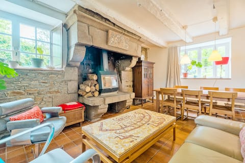 Moulin de Babel, large gîte at the edge of the woods