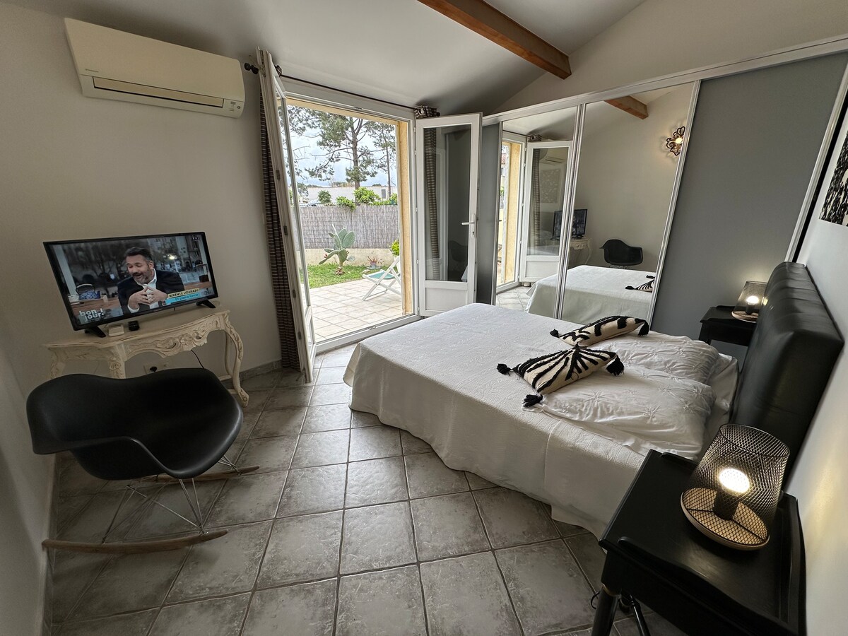 Bedroom 3 - Bed and bath linen included.