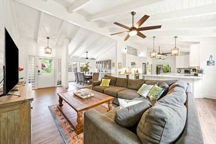 Garden Paradise w/5 min. walk to beach gallery image 3