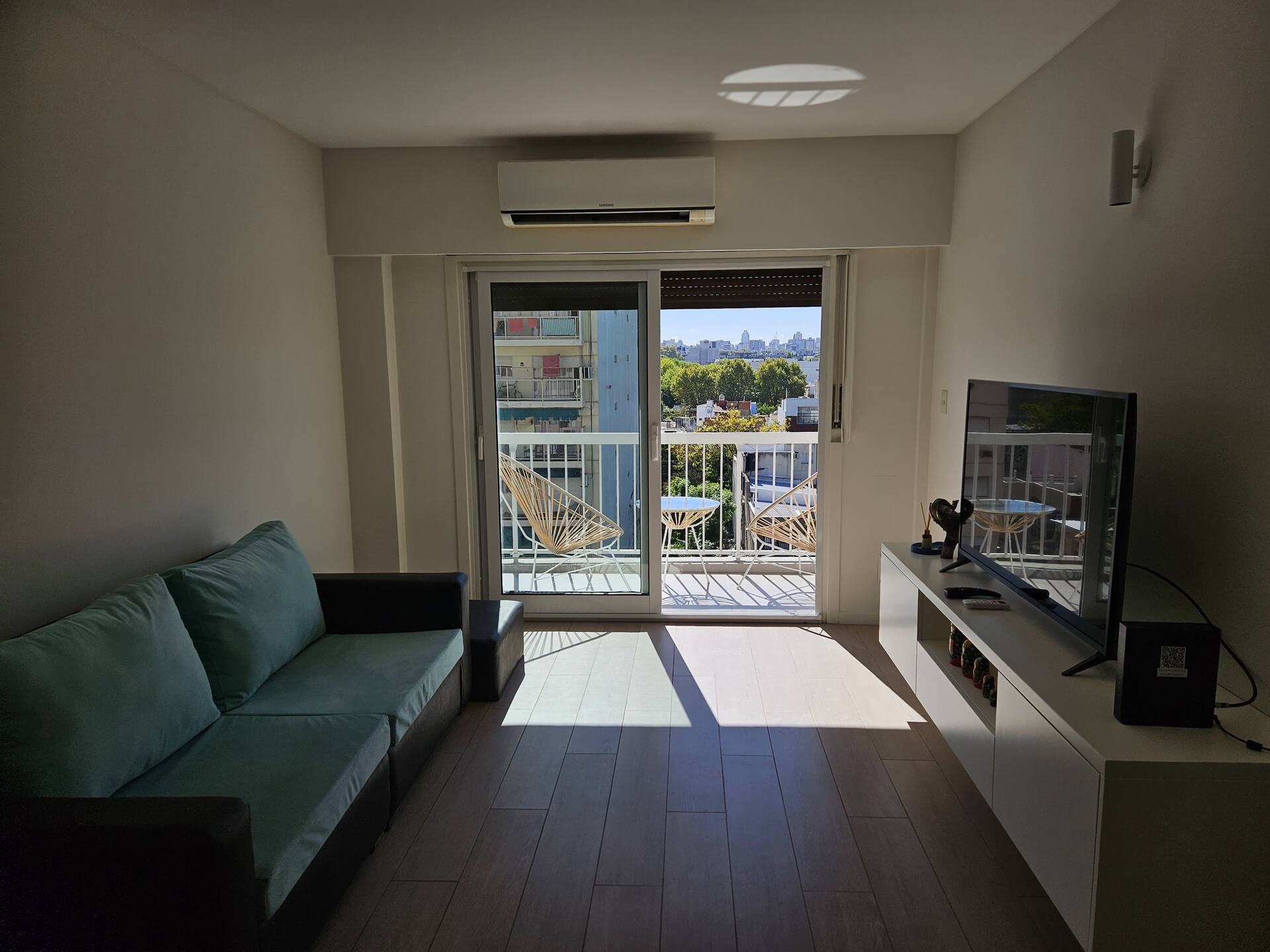 Bright two-room apartment in Villa Urquiza
