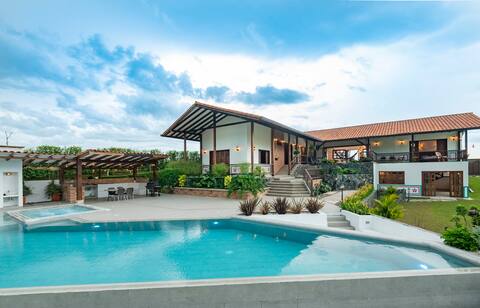 Paradise retreat, luxury among nature.