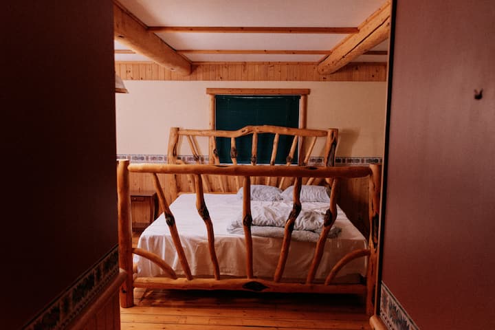 საძინებელი 1