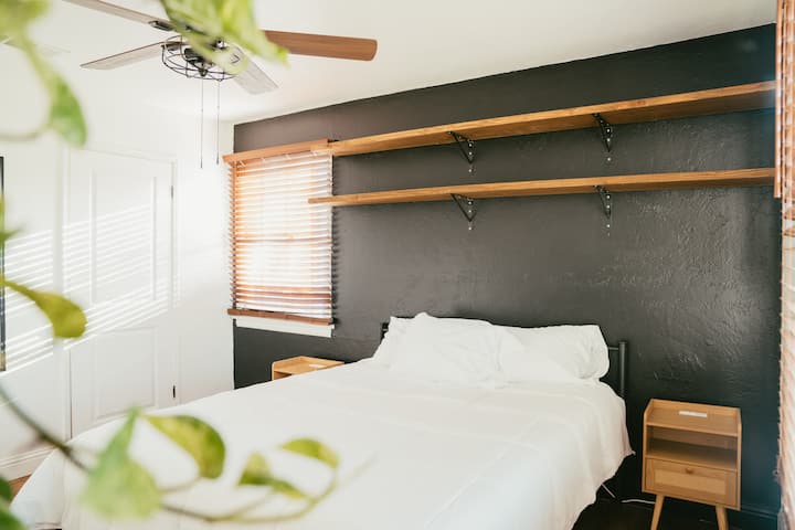 საძინებელი 1