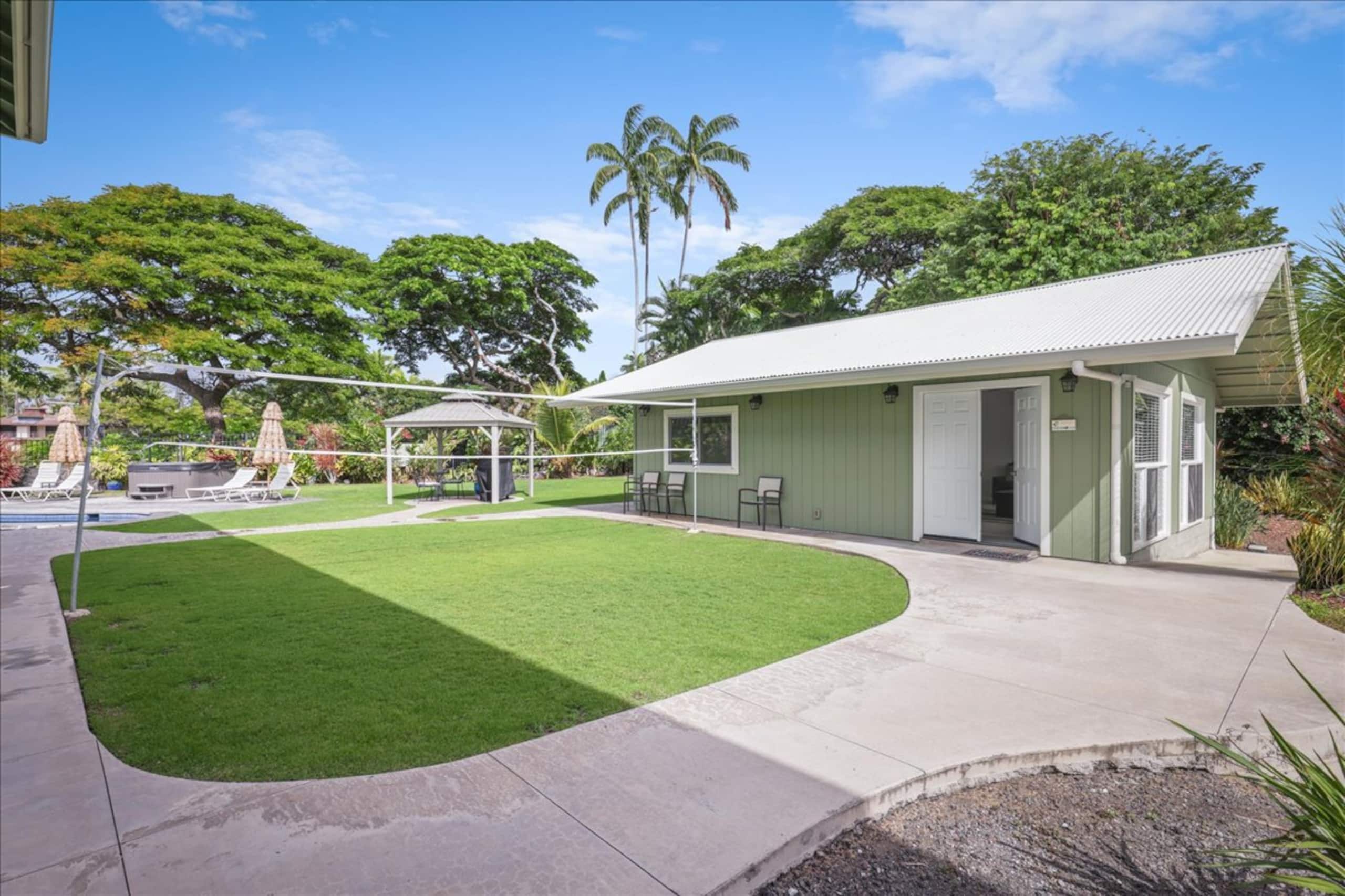 Home in Kailua-Kona · ★5.0 · 6 bedrooms · 10 beds · 4 baths - Image 46