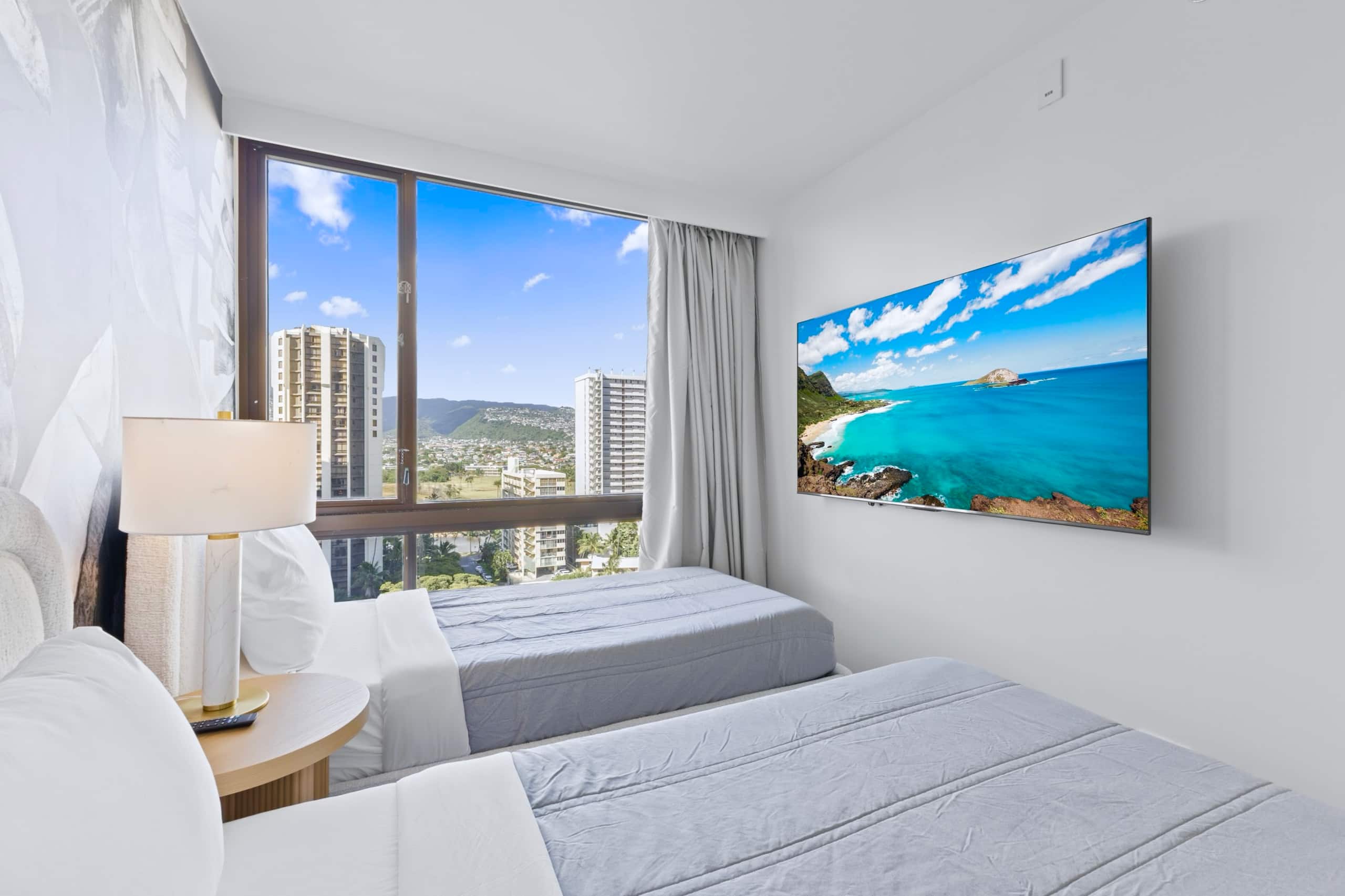 16F-Grand Diamond Head View-2BR-Waikiki w/Parking! - Image 29