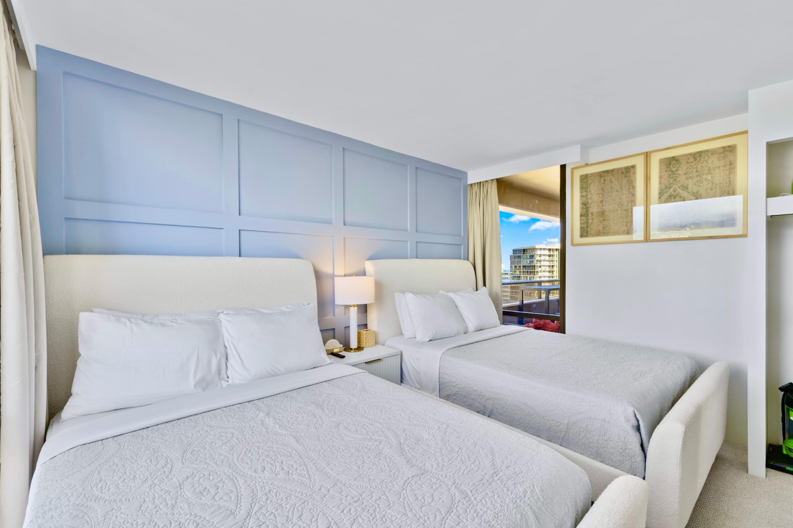 16F-Grand Diamond Head View-2BR-Waikiki w/Parking! - Image 1