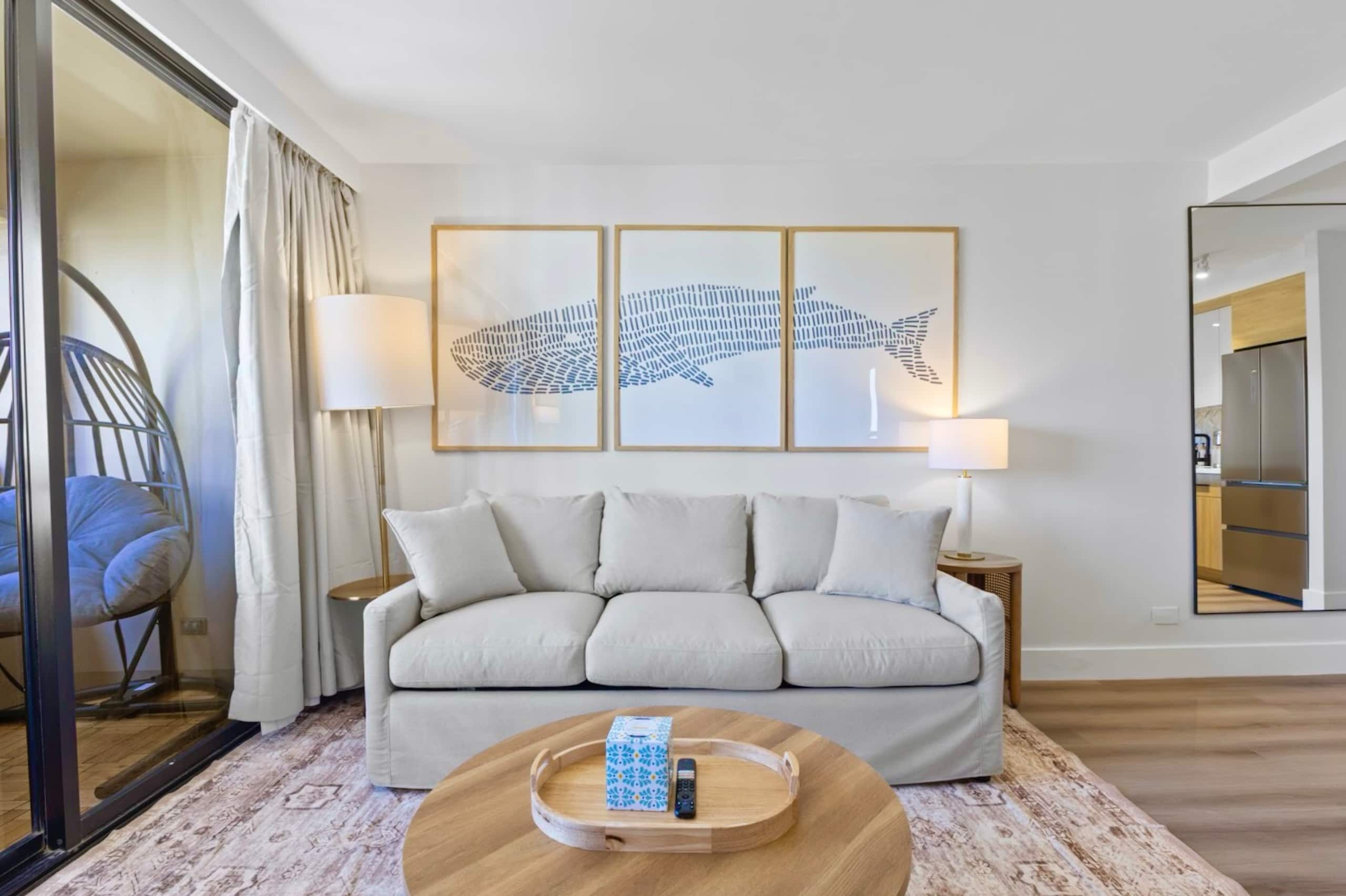 16F-Grand Diamond Head View-2BR-Waikiki w/Parking! - Image 7